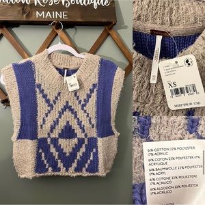 Free People (size XS) NWT✨ diamonds for days knit vest